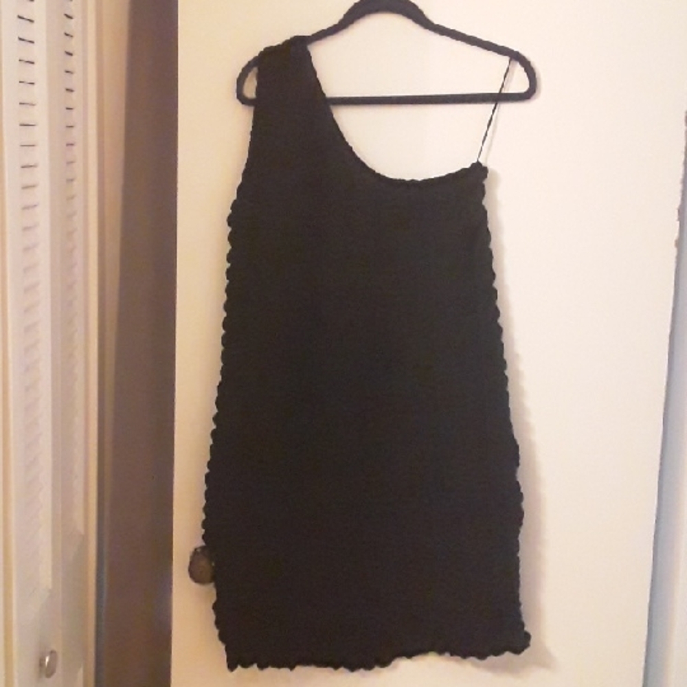 Black One-Shoulder Dress